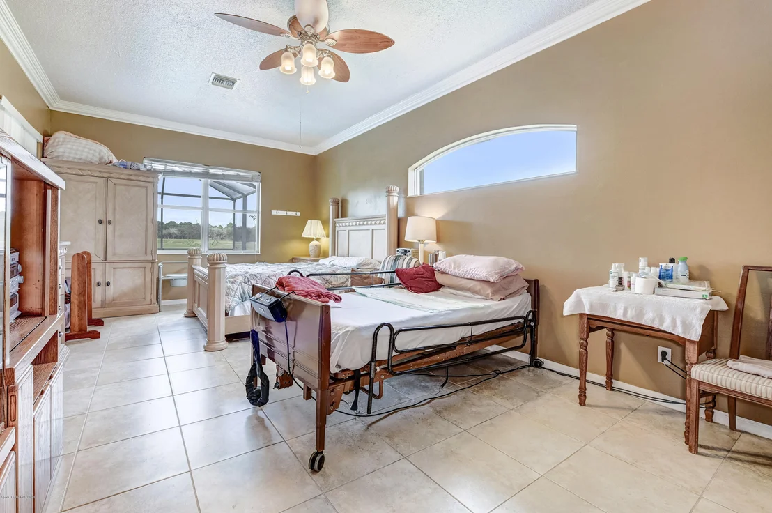Photo of 1830 Windbrook Drive SE
