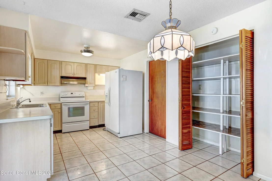 Photo of 3284 Alice Street