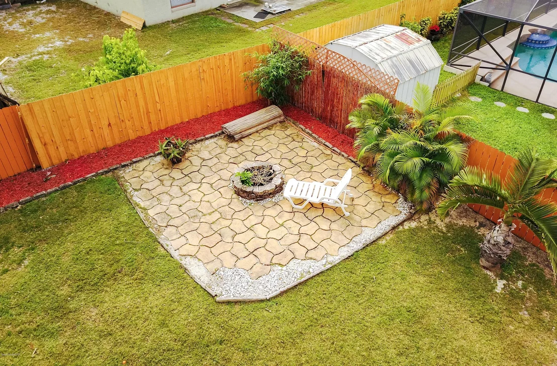 Photo of 883 Spirea Drive