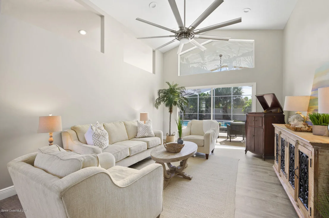 Photo of 393 Peregrine Drive