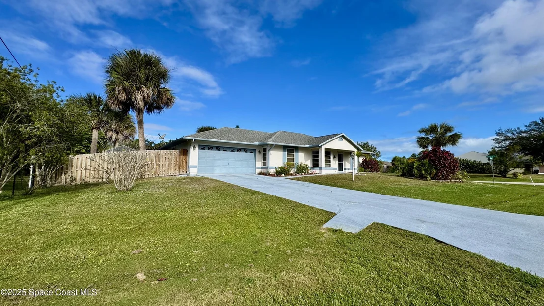 Photo of 175 Chaloupe Terrace