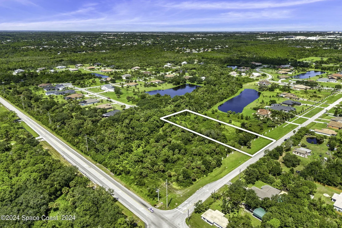 Photo of 1600 Corey Road