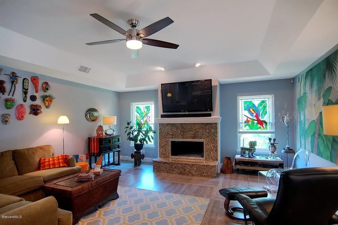 Photo of 574 Hummingbird Drive