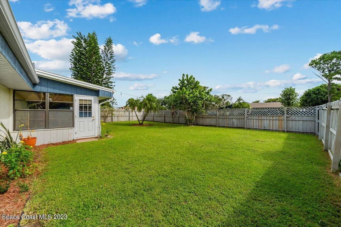 Photo of 418 Myrtlewood Road