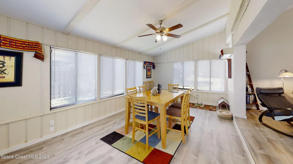 Photo of 295 Bayhead Drive