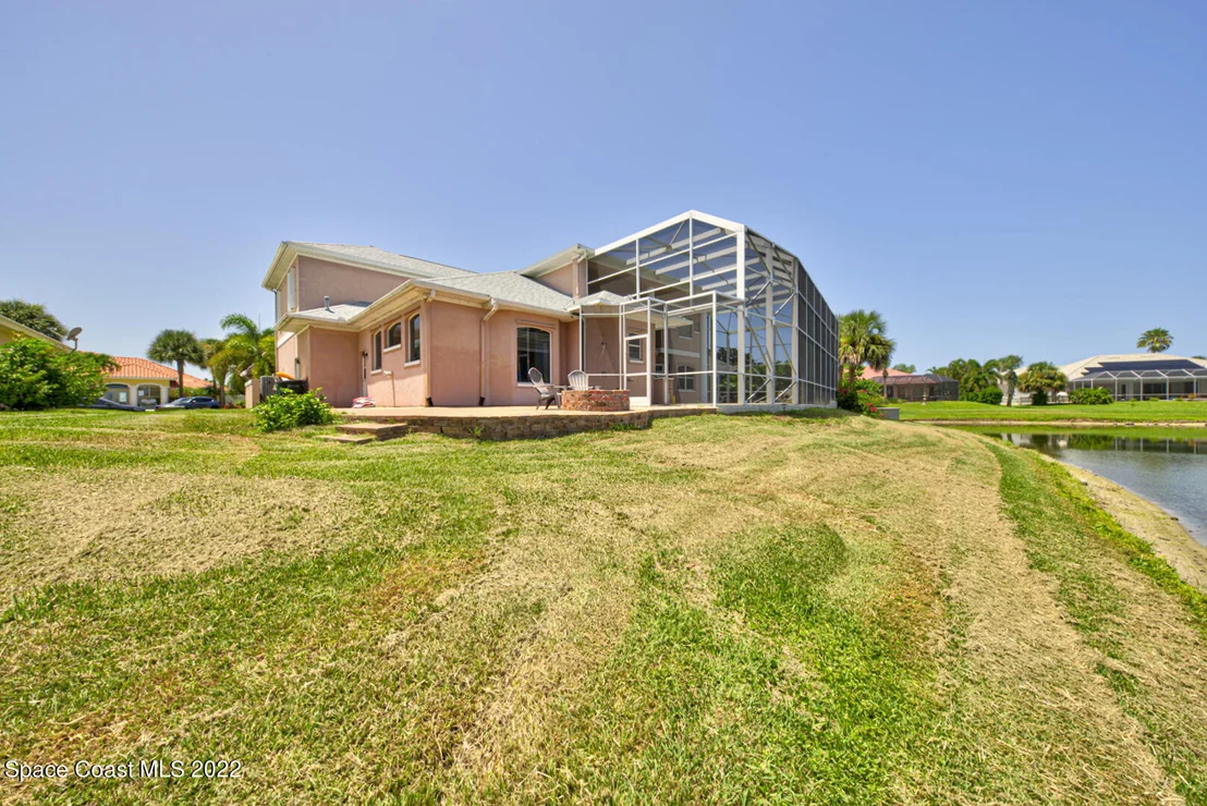 Photo of 334 Island Drive