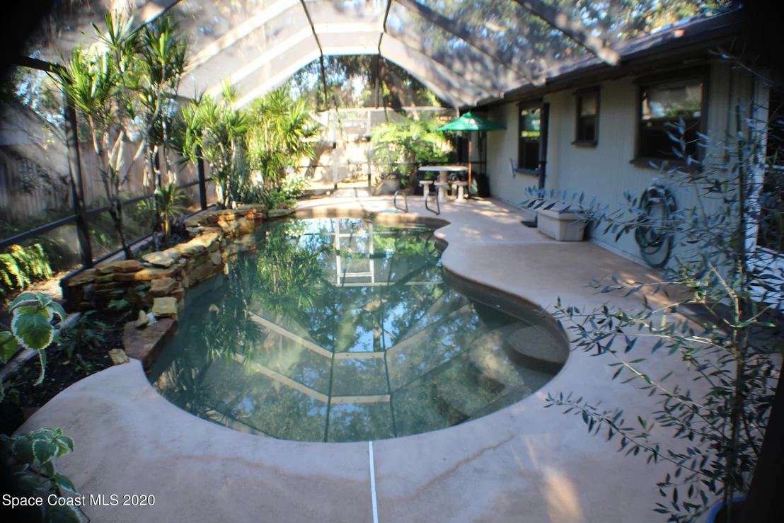 Photo of 150 Oakledge Drive