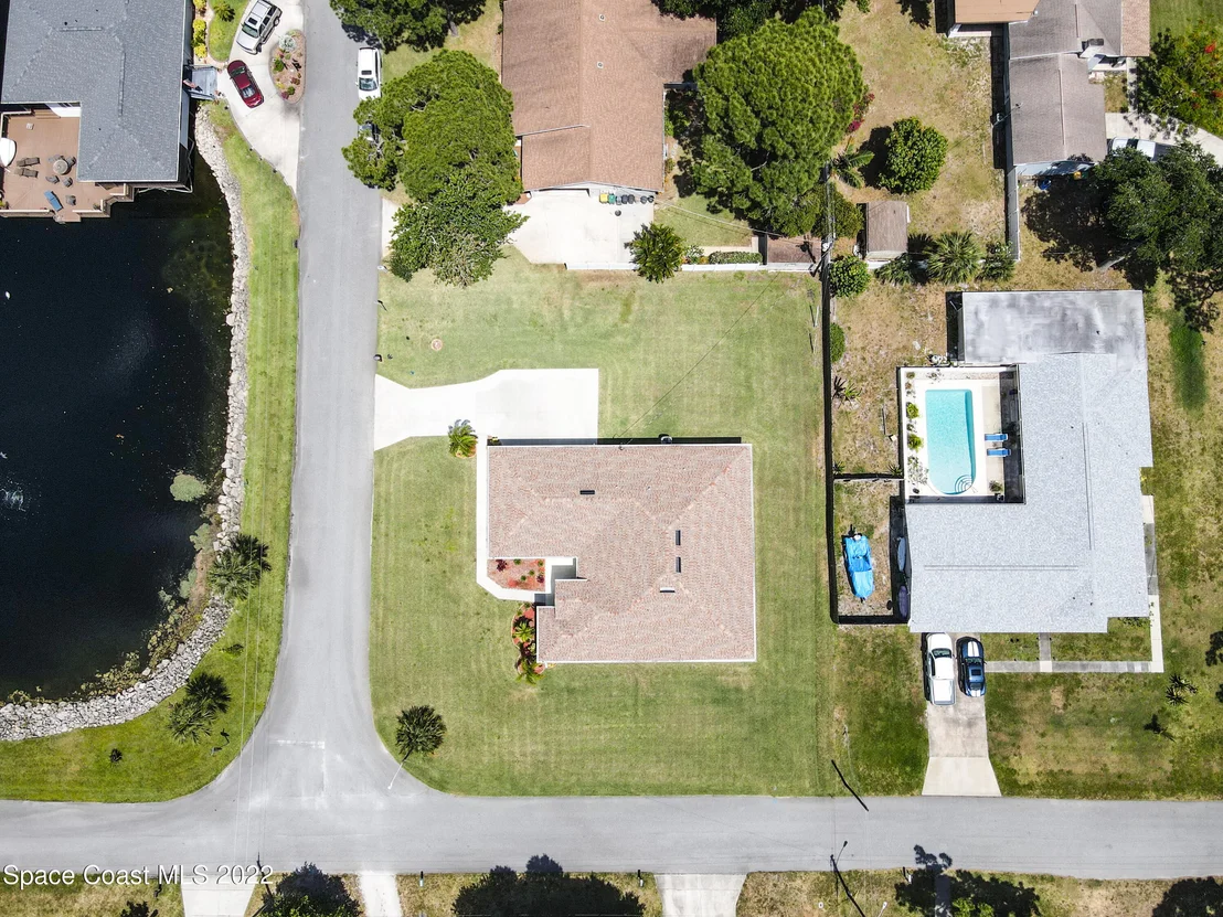 Photo of 335 Pine Boulevard