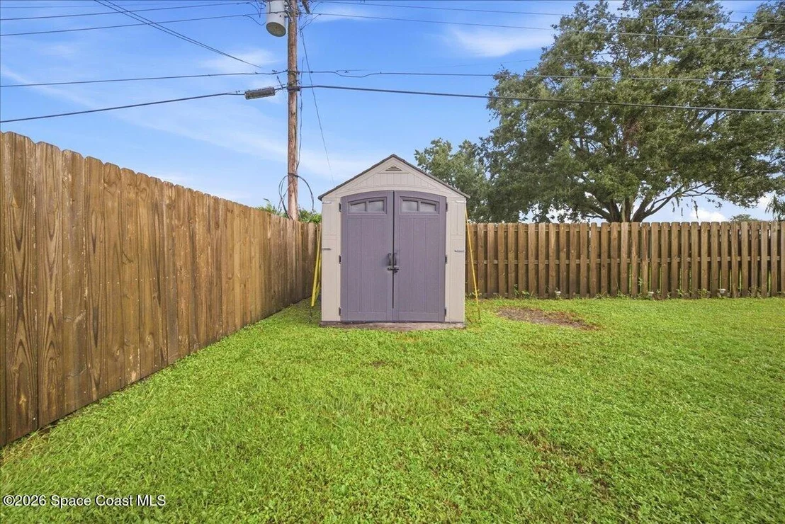 Photo of 2484 Victor Road