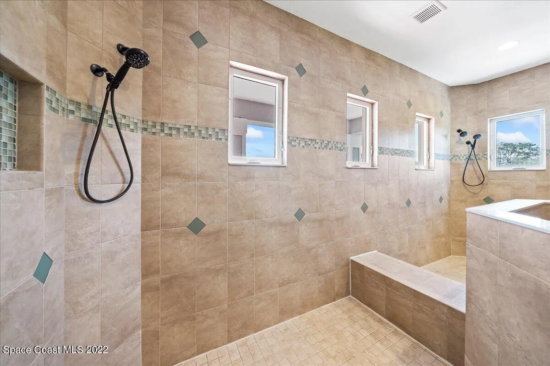 Photo of 5660 Willoughby Drive