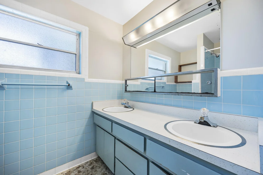 Photo of 455 Pine Boulevard