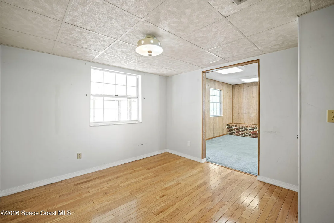 Photo of 945 Bluegrass Lane
