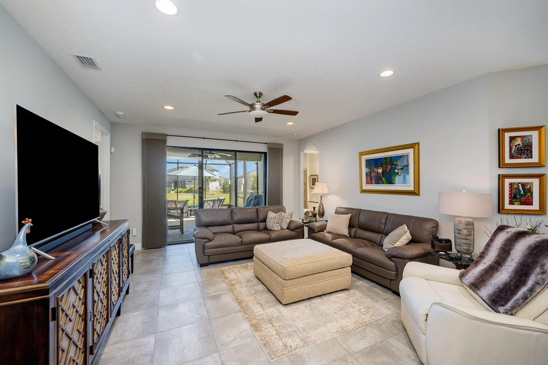 Photo of 7487 Bluemink Lane