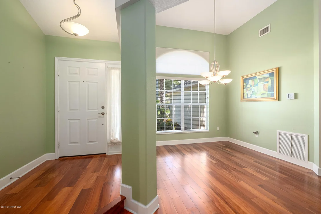 Photo of 812 Topaz Drive