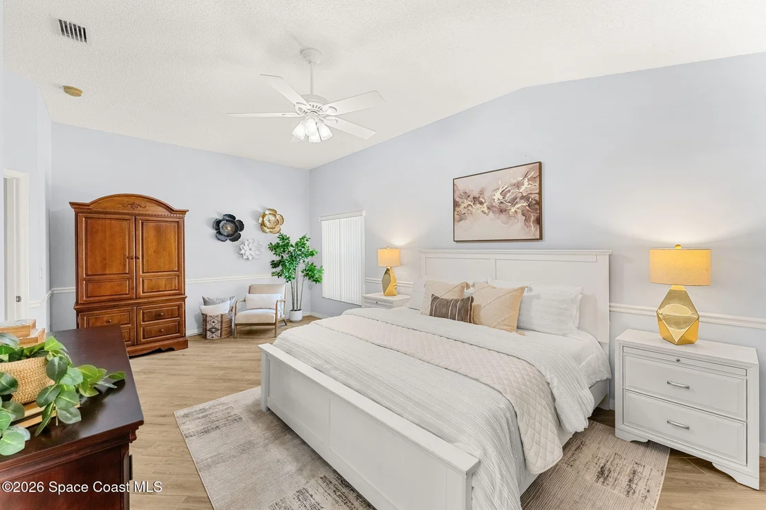 Photo of 992 Shaw Circle
