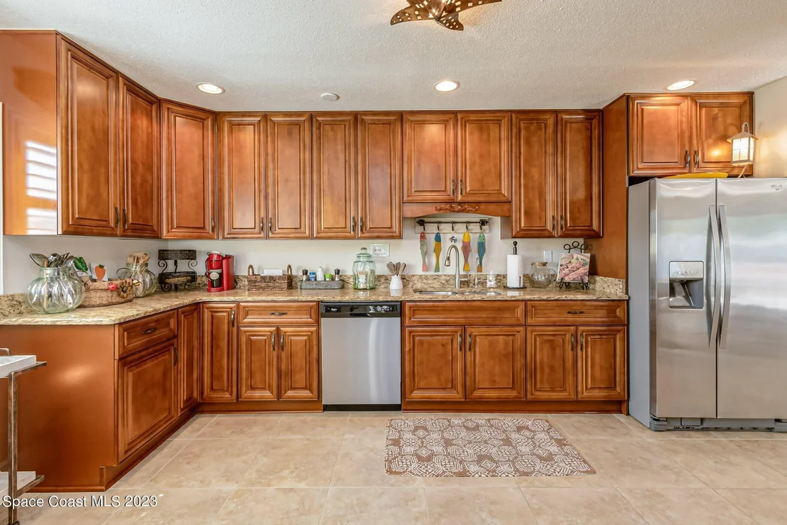 Photo of 340 Dorset Drive
