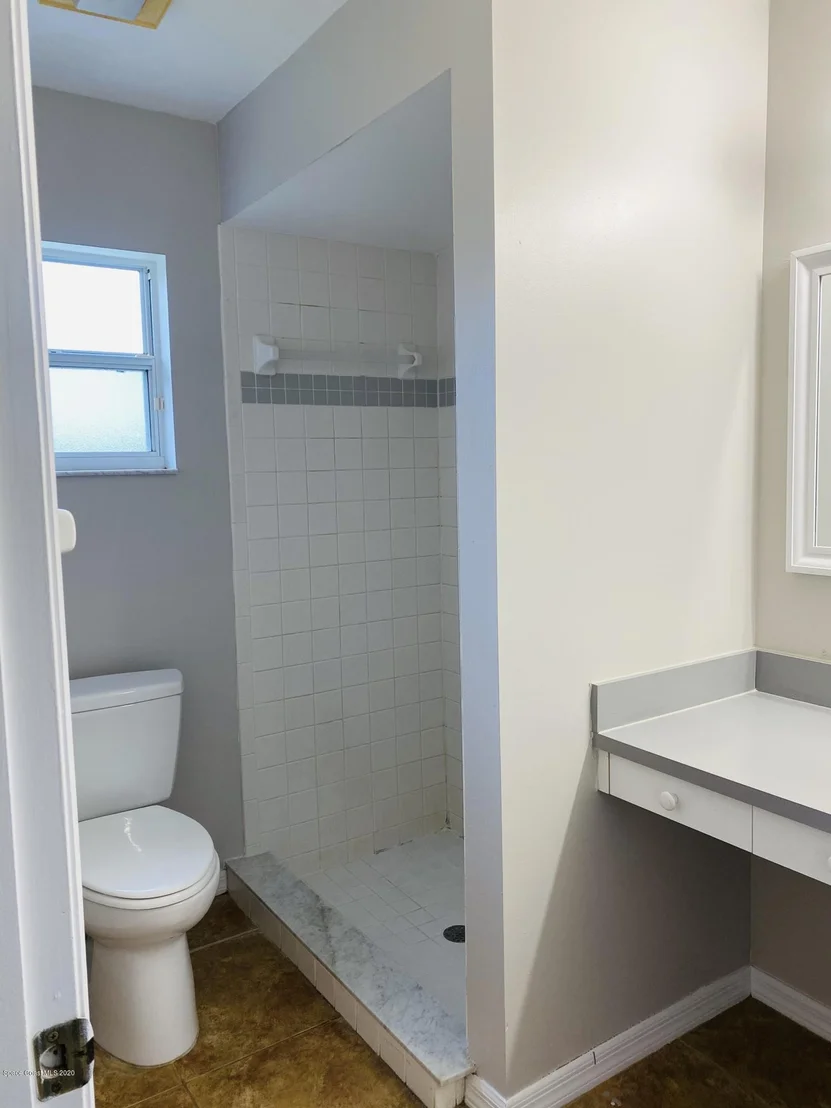 Photo of 6100 Edison Street