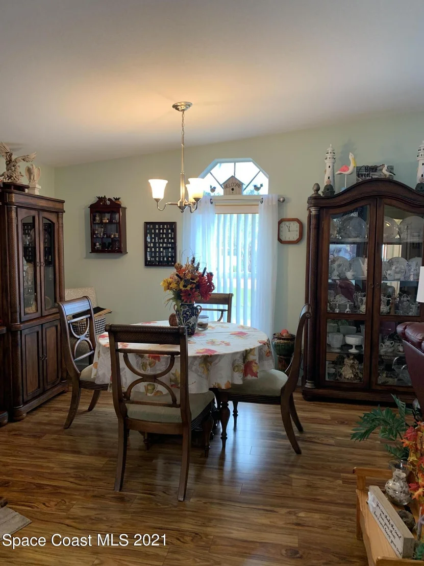 Photo of 372 Scenic Drive