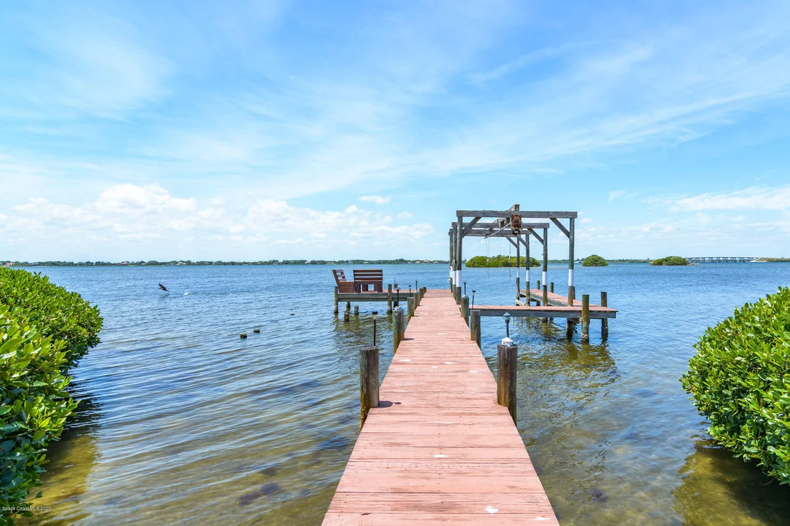 Photo of 454 Lanternback Island Drive