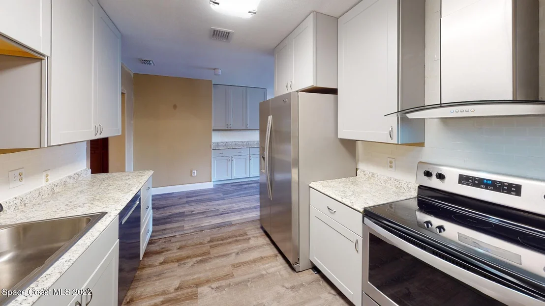 Photo of 272 E Haven Drive