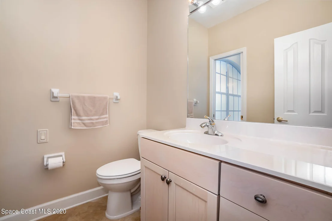 Photo of 889 Oak Park Drive
