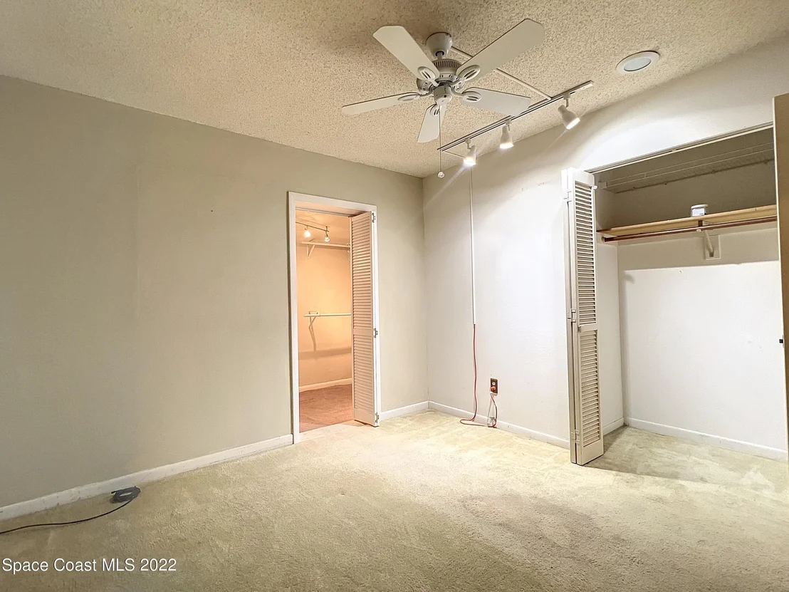 Photo of 825 Heron