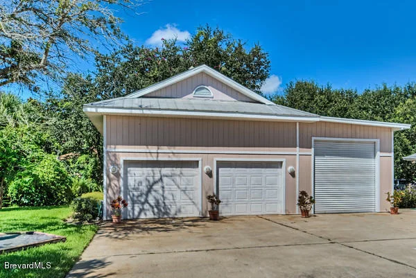 Photo of 2209 Rockledge Drive