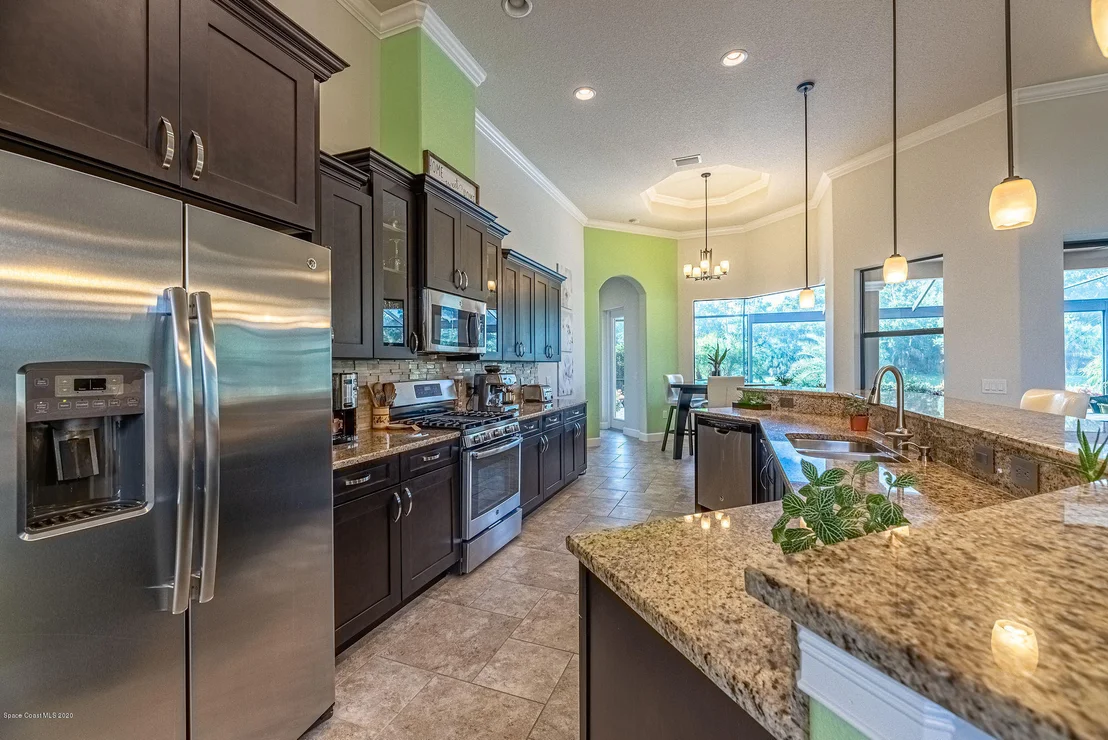 Photo of 824 Lorenza Place