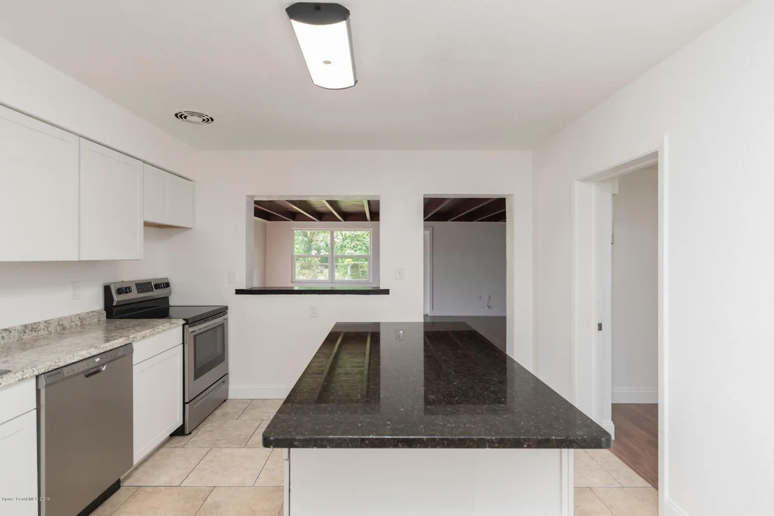 Photo of 500 Orchid Boulevard