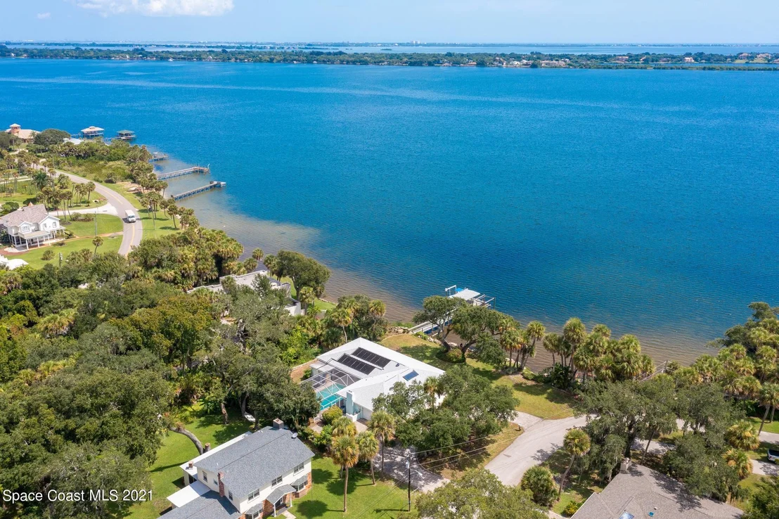 Photo of 110 Oakledge Drive