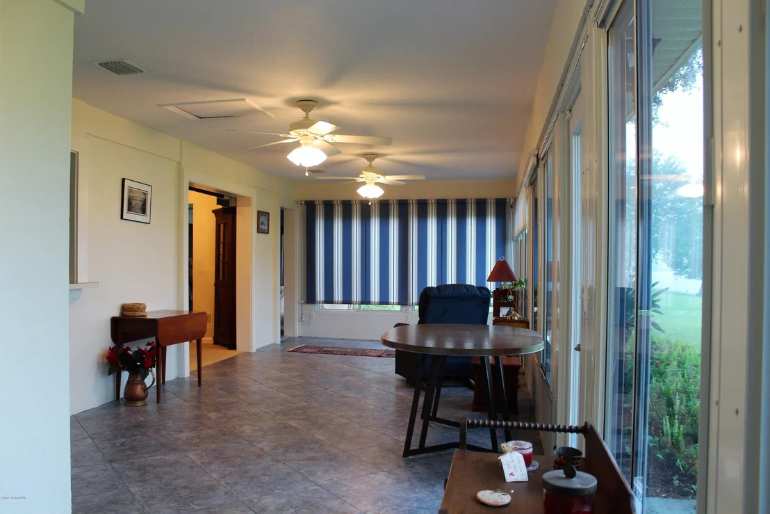 Photo of 1522 Frontier Drive