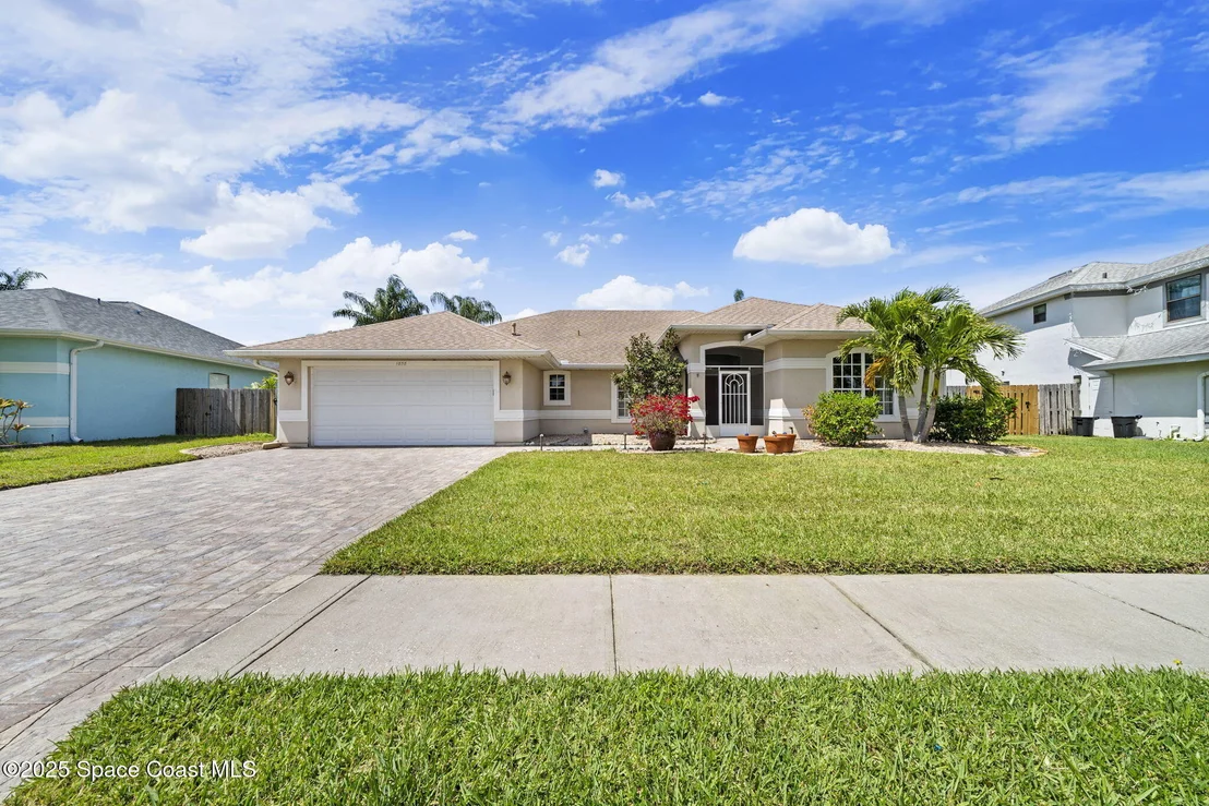 Photo of 1858 Thesy Drive