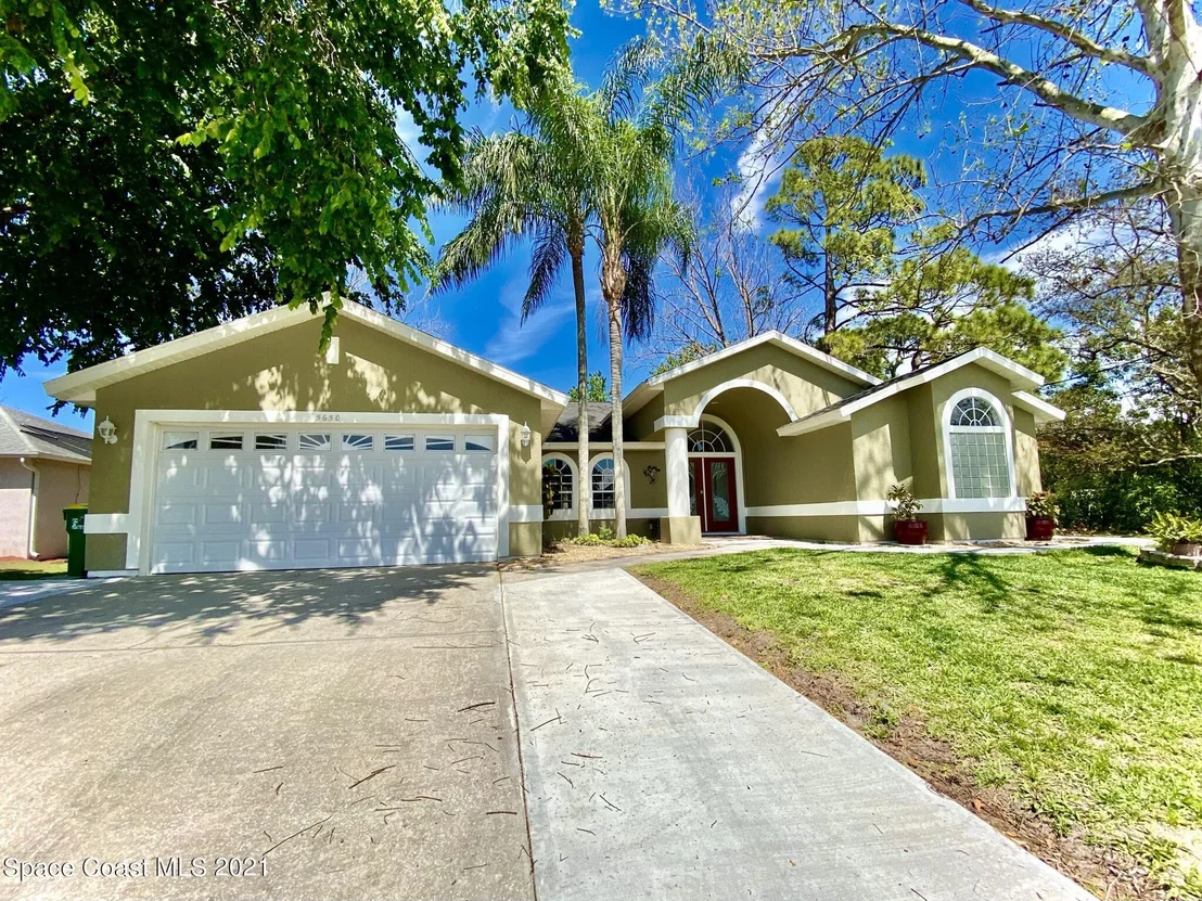 Photo of 5650 Brandon Street