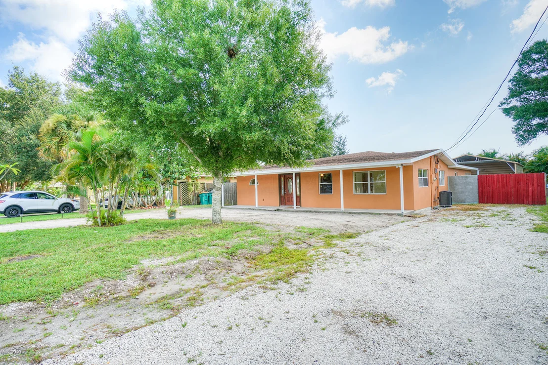 Photo of 160 Stephenson Drive