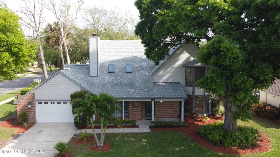 Photo of 986 Whisperpine Drive