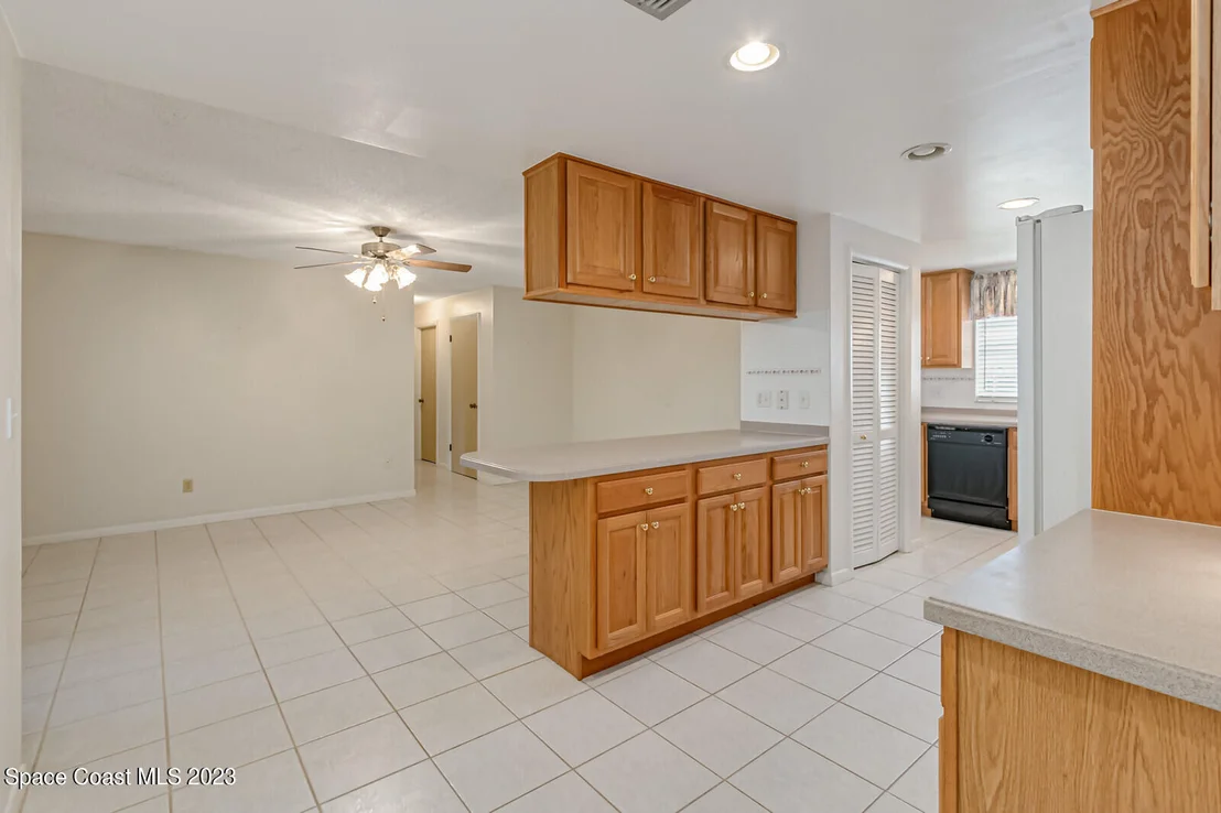 Photo of 536 Solitaire Palm Drive
