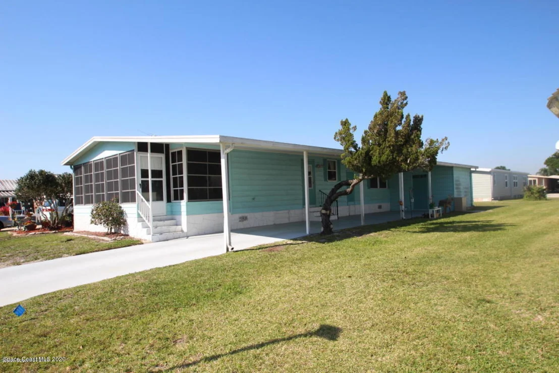 Photo of 547 Jennifer Circle