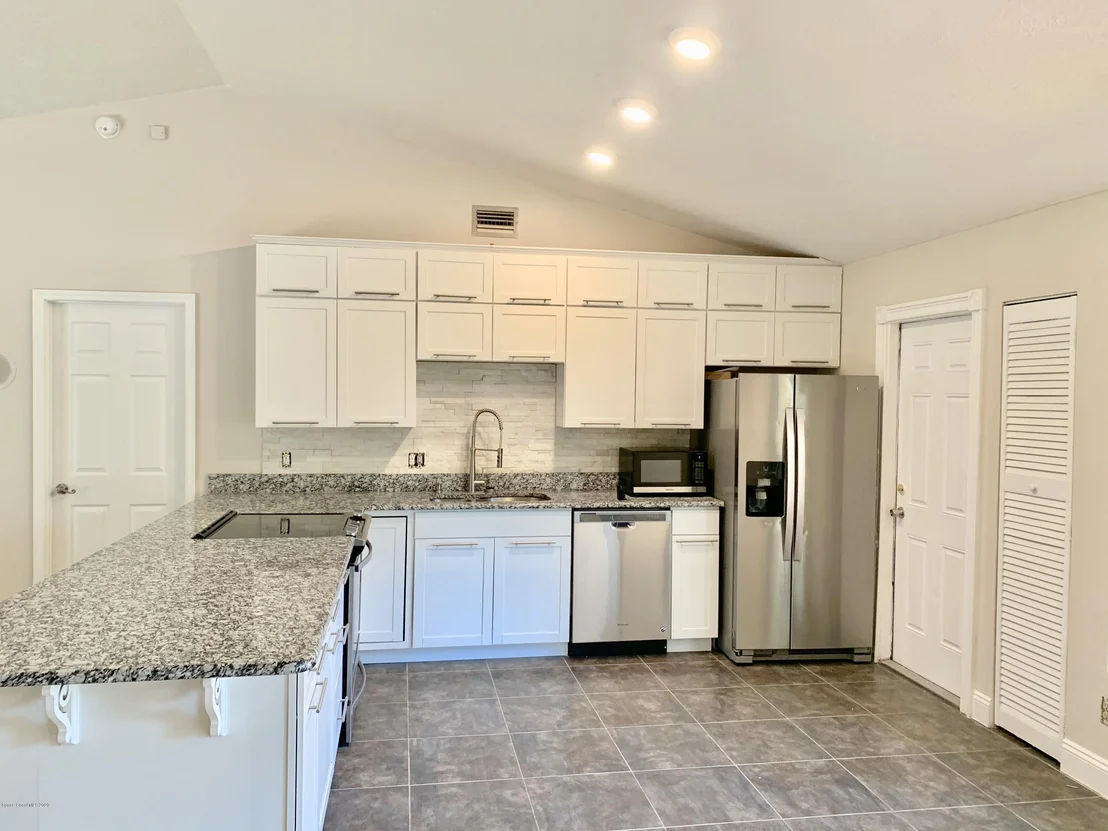 Photo of 5230 Andover Street