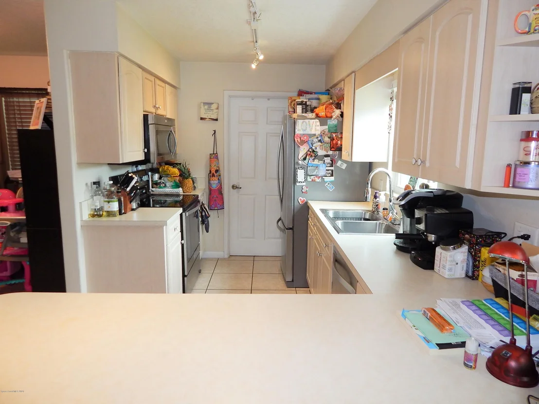 Photo of 1087 Coronado Drive