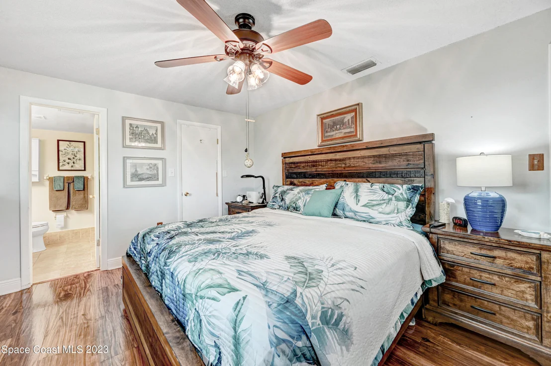 Photo of 405 Thrush Drive