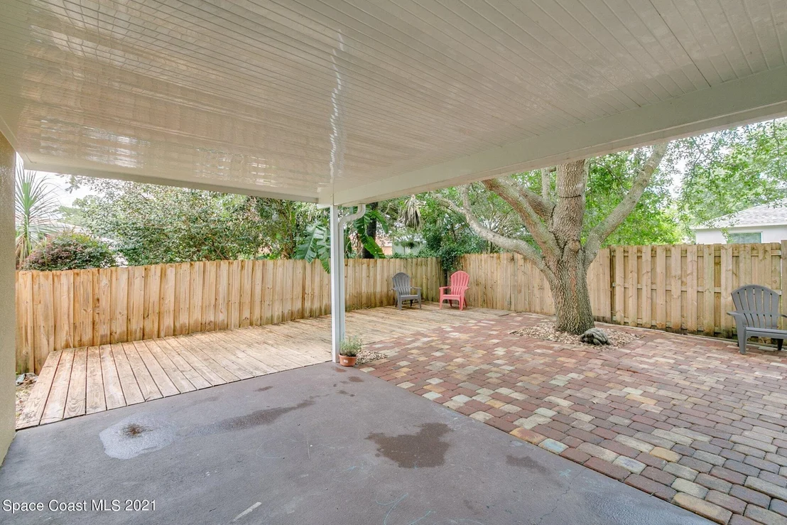 Photo of 6480 Leonard Avenue