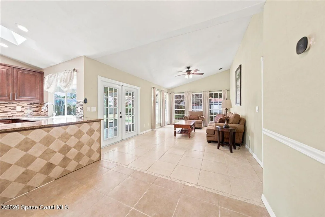 Photo of 813 Emerald Way