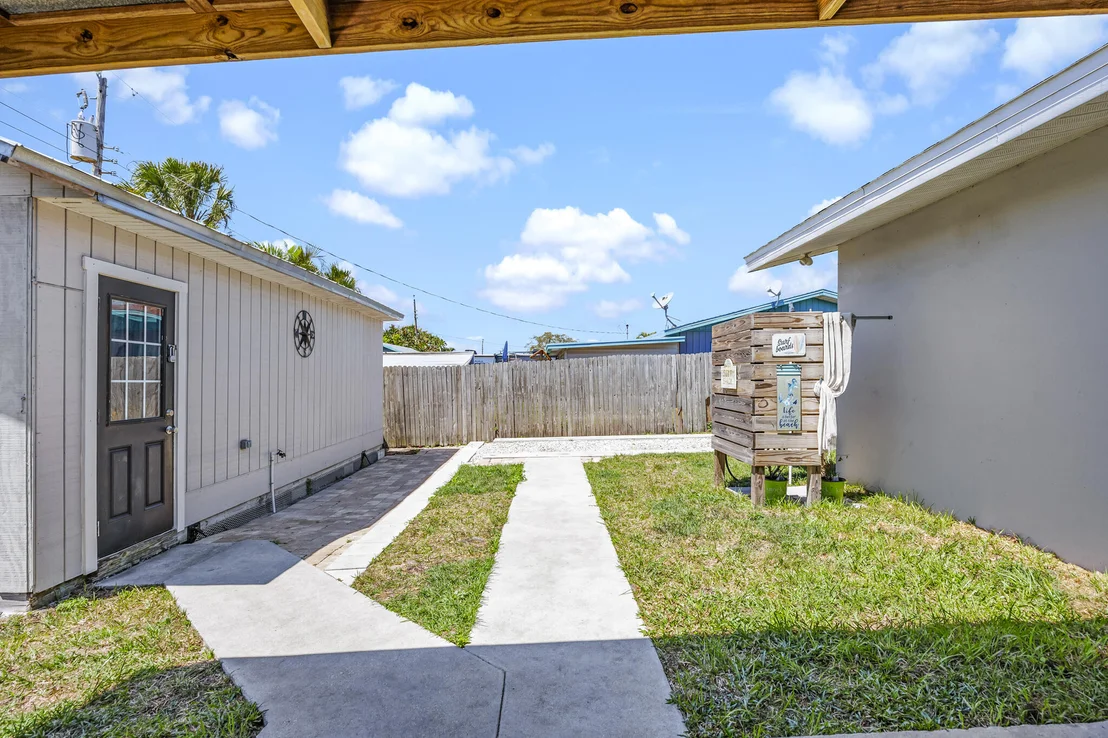 Photo of 1012 Cable Lane NE