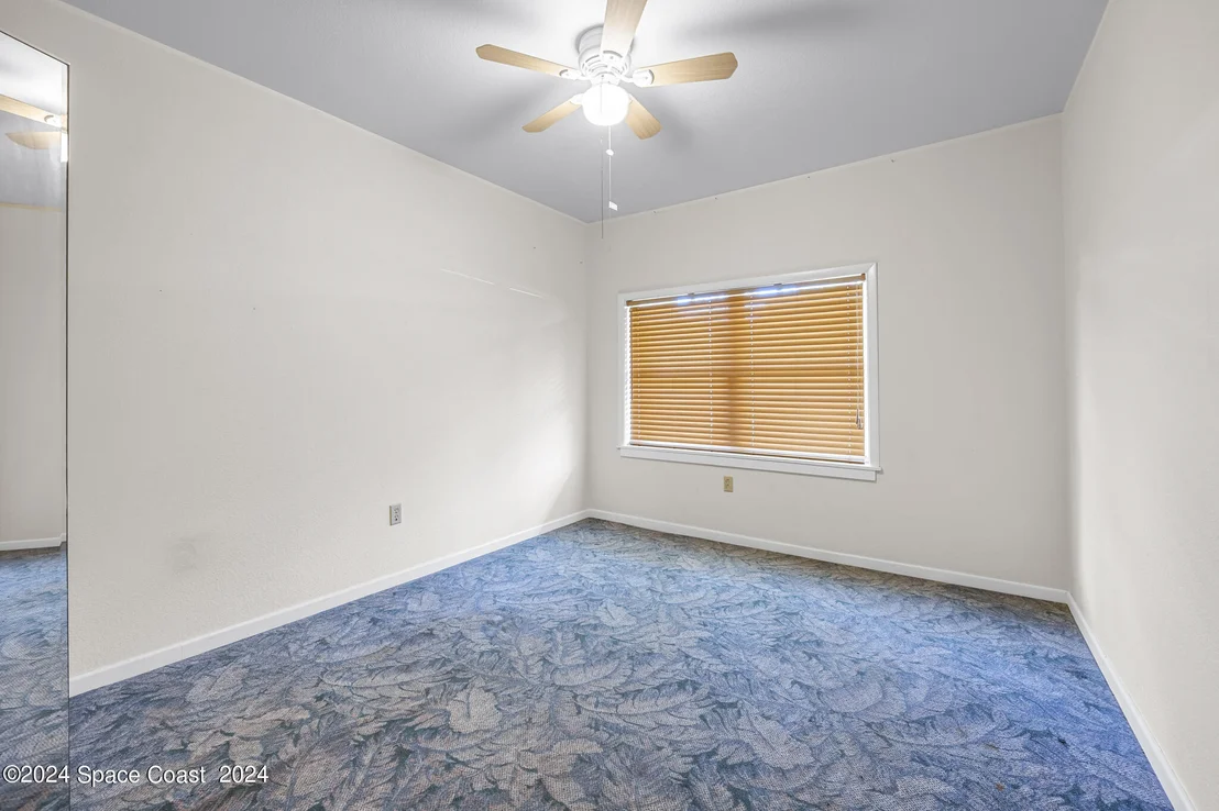 Photo of 319 Howard Lane