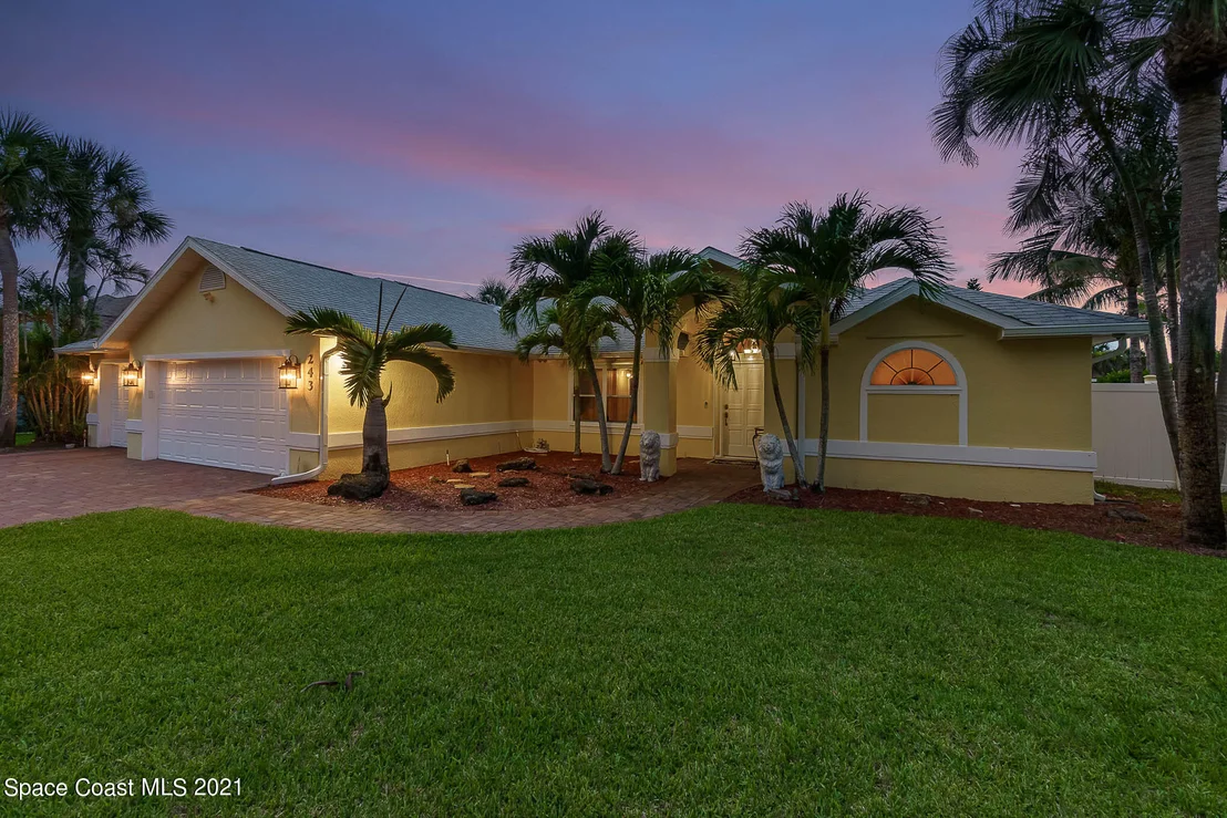 Photo of 243 Peregrine Drive