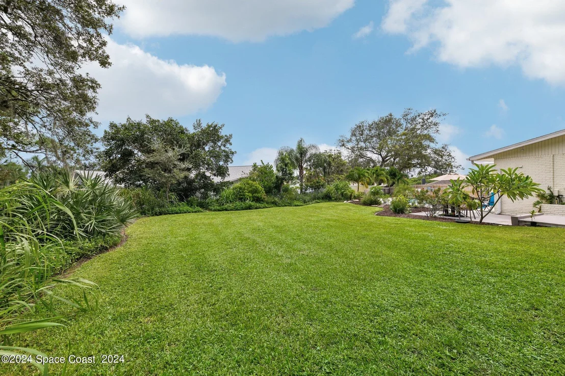 Photo of 905 Glenham Drive NE