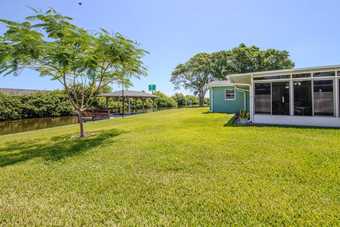 Photo of 449 Sparrow Drive