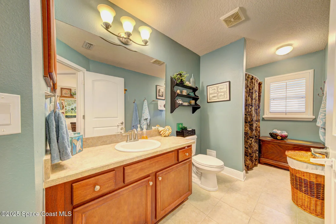 Photo of 1815 Botanica Circle