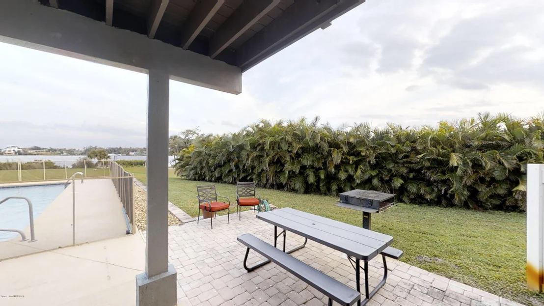 Photo of 9852 Riverview Drive