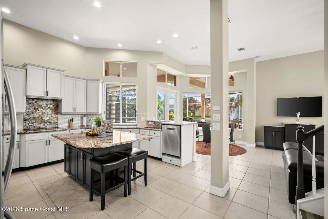 Photo of 347 Lanternback Island Drive